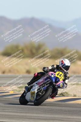 media/Oct-04-2025-CVMA (Sat) [[408bcdd6e4]]/Race 13-Amateur Supersport Open/